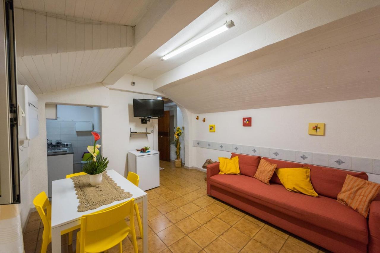 Casa Vacanze Basso ซาแลร์โน ภายนอก รูปภาพ